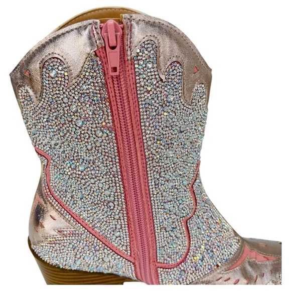 Wild Pair Lourdez Rhinestone Western Style Womens Ankle Boots Size 6M - Picture 8 of 14